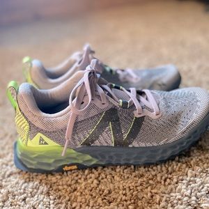 New Balance Women's Fresh Foam Hierro V6 Trail Running Shoe